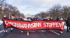 Odborníci vypočítali, ako protesty proti opatreniam urýchľujú šírenie nákazy