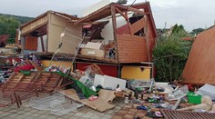 Jedna z poisťovní odhadla, aké škody spôsobil downburst v Podhájskej