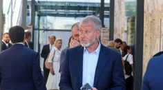 USA a Británia oznámili ďalšie sankcie voči ruským oligarchov vrátane Abramoviča