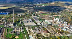 Pri Vranove nad Topľou si môžu vydýchnuť. Stovky pracovných miest zachráni český investor