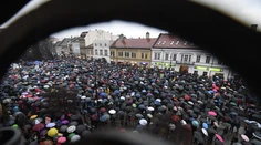 Protesty naprieč Slovenskom: Ľudia na námestiach bojovali Za slušné Slovensko