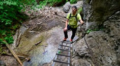 Chystáte sa v horúčavách na turistiku? Lekár a záchranár radia, na čo určite netreba zabudnúť