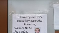 Poslancovi Benčíkovi na dvere bytu búchala skupina ľudí pre dohodu s USA, polícia to už rieši