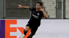 VIDEO: Frankfurt doma deklasoval Düsseldorf, hrdinom päťgólový Jovič