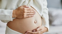 Poľka v ôsmom mesiaci tehotenstva vylúpila dve banky. Z väzenia môže vyjsť, až keď bude jej dieťa dospelé