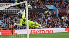 Arsenal našiel recept na Aston Villu. Stopercentný je naďalej aj Manchester City, ktorý si poradil s nováčikom