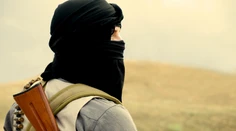 Mladá žena sa pomstila. Zabila členov Talibanu, ktorí zastrelili jej rodičov