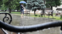 Výstrahy nielen pred búrkami. SHMÚ varuje pred nebezpečnými povodňami v týchto oblastiach