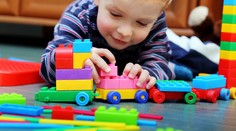 Nebezpečné zložky v detských hračkách. Dávajte si pozor na to, čo im kupujete