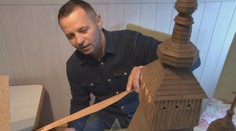 Cez deň chytá cestných pirátov a po nociach vyrába unikátne diela. Zhotovil aj maketu pamiatky UNESCO