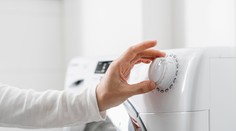 Žena prišla so šikovným trikom. Takto počas prania výrazne ušetríte na energiách