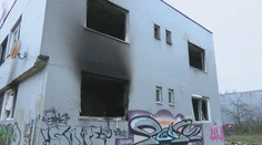 V opustenej budove v Bratislave horelo. Na mieste našli telo bez známok života
