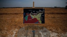 Trump pohrozil Turecku tvrdými sankciami, Erdogan zastavenie operácie odmietol