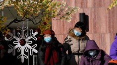 Čína hlási prvé úmrtia na covid po viac ako roku