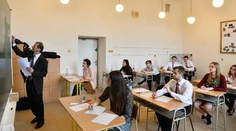 Maturanti dnes píšu test z matematiky