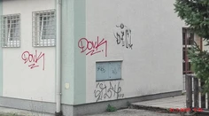 Vandal posprejoval takmer celé mesto. Sliač za jeho dolapenie ponúka štedrú odmenu