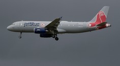 Letisko v Manchestri zrušilo desiatky letov pre problémy s dodávkami paliva