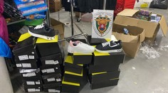 FOTO: Falošný tovar svetových značiek. Finančná správa zaistila falzifikáty v rekordnej sume