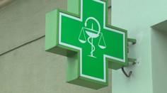 Po práci či cez víkendy sa k liekom nedostanú. Ľudia na juhu za nimi musia cestovať