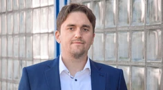 Expert na umelú inteligenciu Spano: Nestačí vidieť a uveriť, treba začať znovu rozmýšľať