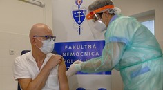 Očkovať začali už aj na severe Slovenska. Prví zaočkovaní hovoria o novej nádeji