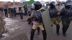 Rómom v Rusku chceli odpojiť plyn, plynárom pomáhali aj ťažkoodenci