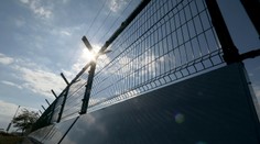 Lotyšsko vybudovalo na hraniciach s Ruskom 23 kilometrov dlhý plot