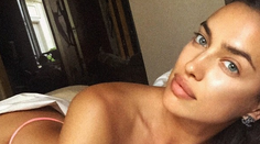 Odvážna selfie takmer nahej Iriny Shayk. Ukázala "rici aj cici"