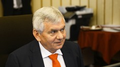 Jahnátek tesne pred voľbami zmenil zmluvy svojim ľuďom: V hre je štedré odstupné