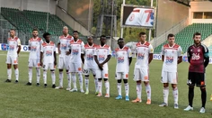 Futbalisti AS Trenčín vydražili špeciálne dresy k výročiu SNP. Pridali sa k nim aj Nitrania