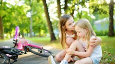 Letné zranenia a ochorenia: Prehľad odporúčaní a rád, ako pomôcť sebe aj deťom