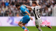 Juventus ešte neinkasoval a nič na tom nezmenil ani Neapol. V Taliansku videli aj hororovú zlomeninu