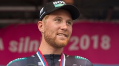 Vyjazdil Saganovi svetový titul, no skončil priskoro. Dnes má svoj tím a v Petrovi opäť vidí iskru