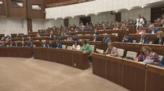 V koalícii sa pripravujú na reálny odchod SaS z vlády. Vody môžu v stranách rozvíriť nezaradení poslanci