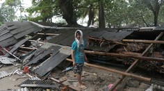 Počet obetí vĺn cunami sa zvýšil na 373, ranených je 1 459 ľudí