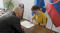 Vymysleli aj mapu pre nevidiacich. Z mesta na Orave sa stáva centrum pre slovenských parašportovcov