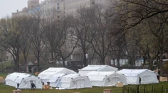 Poľnú nemocnicu v newyorskom Central Parku pre klesajúci počet prípadov uzavrú