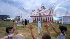 Vizuálni umelci spustia dražbu svojich diel. Výťažok pošlú festivalu Pohoda