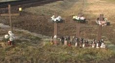 Priecestie lemuje už deväť krížov. Závory tu osadili až po protestoch pozostalých obetí