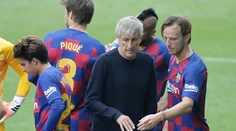 Barcelona zakopla na ihrisku zachraňujúcej sa Celty Vigo, kouč Setien kritizoval "hráča z múra"