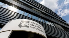 Národná diaľničná spoločnosť po odkladoch uzatvorila zmluvu s firmou CzechToll na nový mýtny IT systém