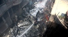 Haváriu Airbusu v pakistanskom Karáči prežili dvaja ľudia, 97 zahynulo