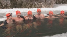 Títo ľudia sa kúpu v údajne najchladnejšej vode na Slovensku
