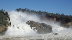 Úrady v Kalifornii zrušili evakuačný príkaz pre obyvateľov z okolia poškodenej priehrady