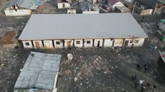 Konečne majú strechu nad hlavou. Po požiari v obci Svinia im postavili domy za štátne, časť však dodatočne zaplatia