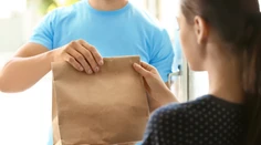 Jedlo vám už neprinesú. Známa donášková služba náhle končí