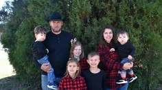 Dvojročný hrdina zachránil celú rodinu: Rodičia necítili požiar v dome pre príznaky covidu