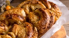 RECEPT NA DNES: Tvarohovo-banánový závin