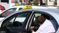 Množia sa podozrenia, že taxislužba Uber porušuje zákon