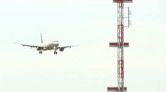 Pristávajúci airbus museli na poslednú chvíľu odkloniť. Ohrozoval ho dron
